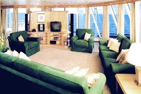 Cunard Cruise Line, Caronia